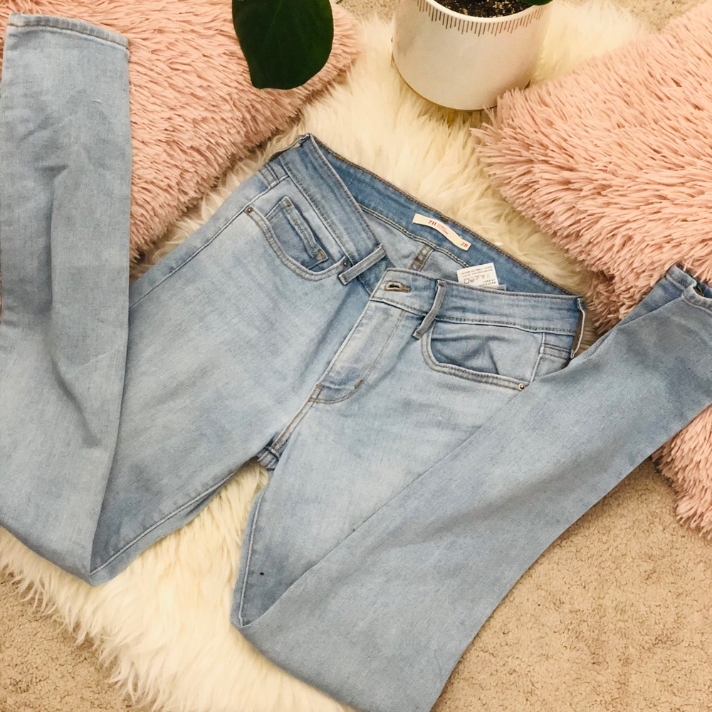 Levi’s 711 skinny